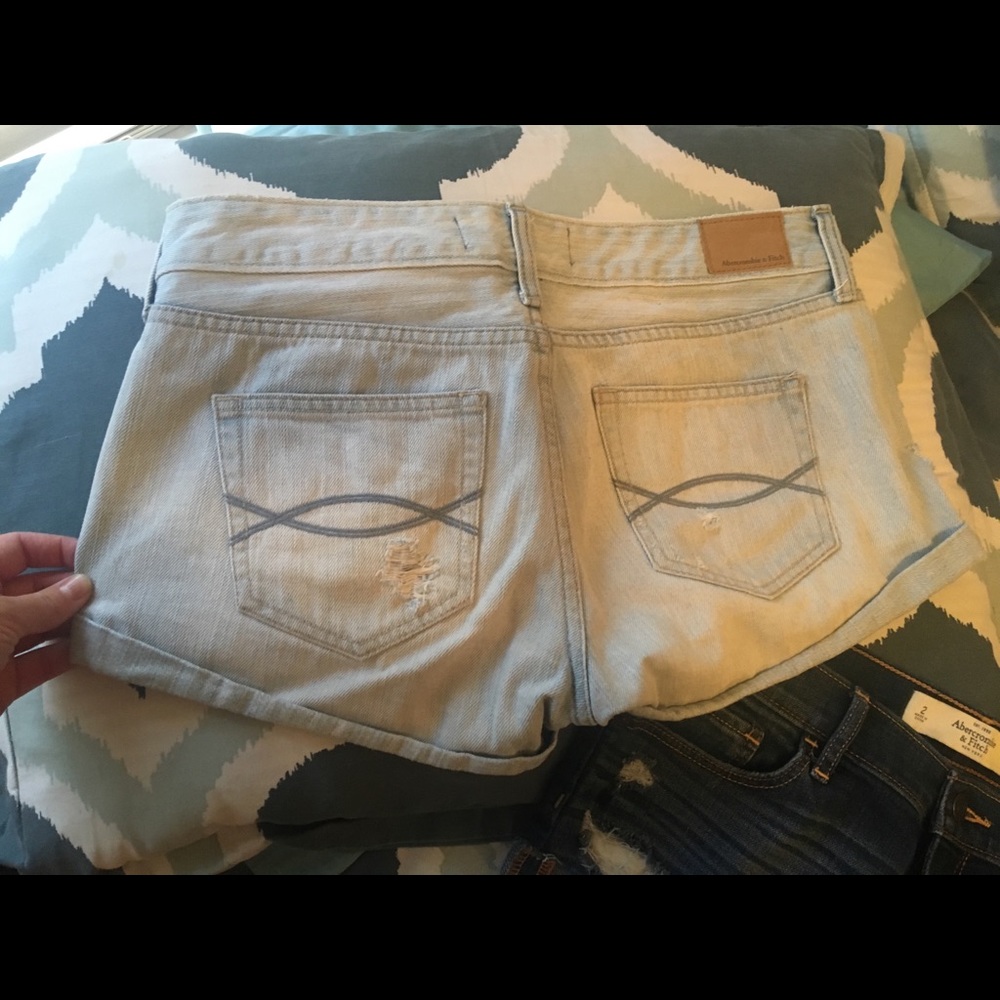 Shorts - Picture 2 of 2